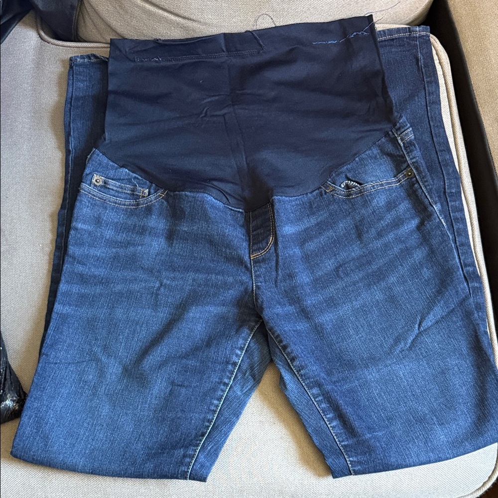 Liz Lange High-Rise Maternity Jeans in Dark Blue with Black Panel